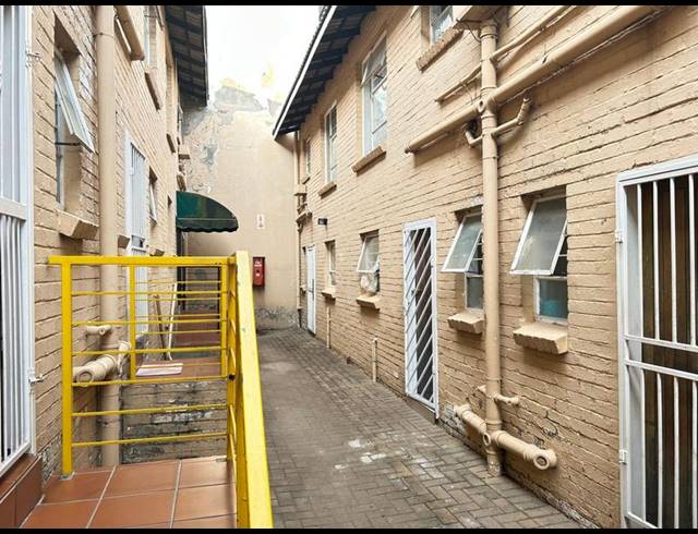 2 BEDROOM APARTMENT FOR SALE IN HIGHLANDS